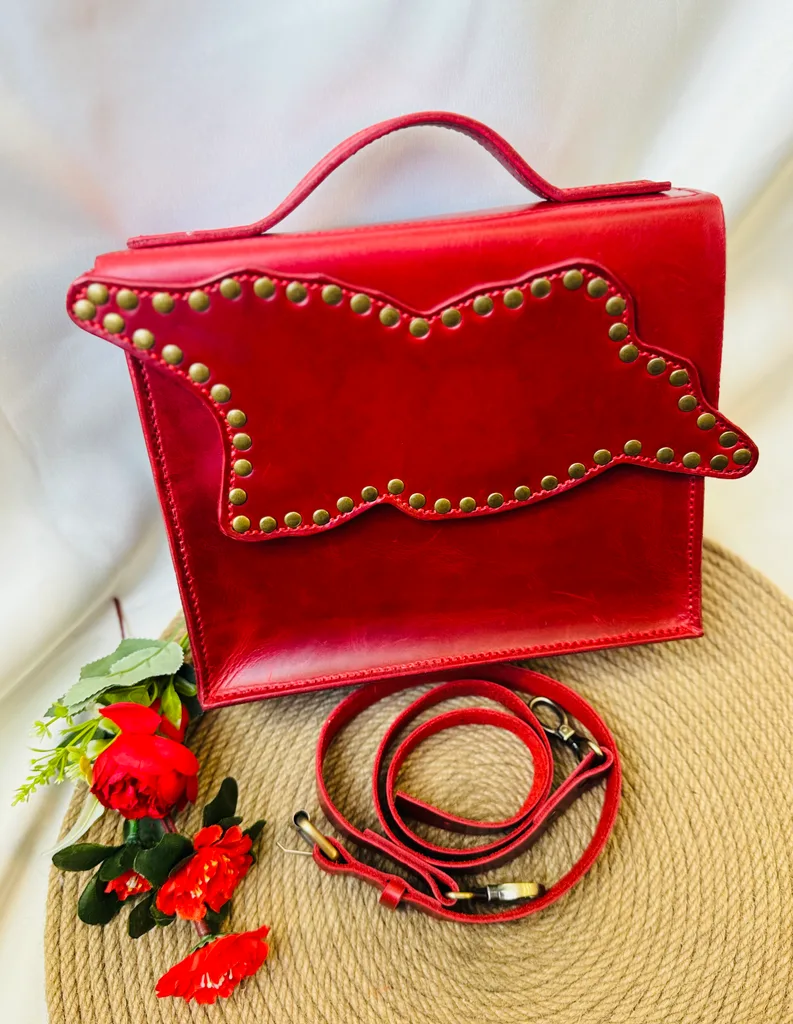 ნატურალური ტყავის ჩანთა