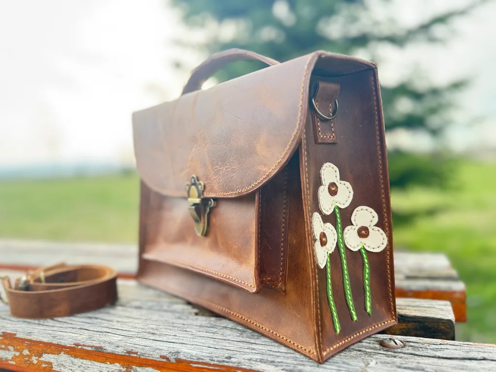 ნატურალური ტყავის ჩანთა