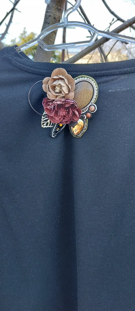 ხელნაკეთი ბროში