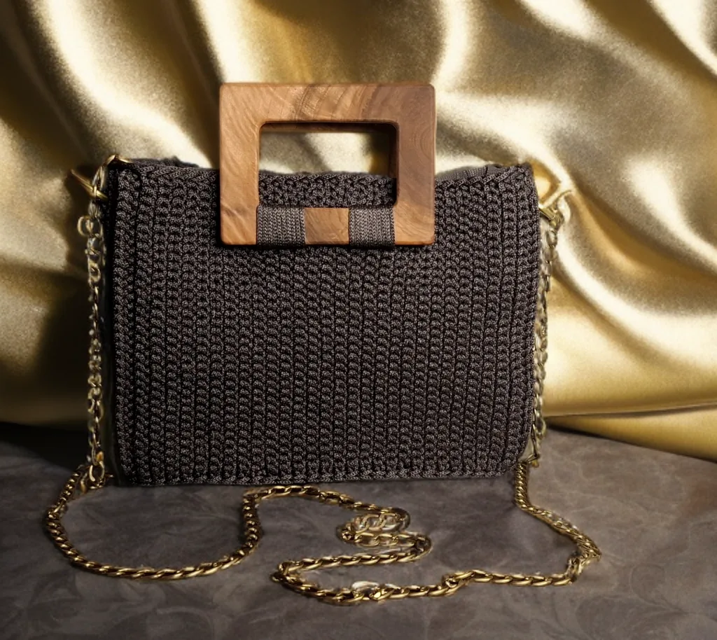 ნაქსოვი ჩანთა